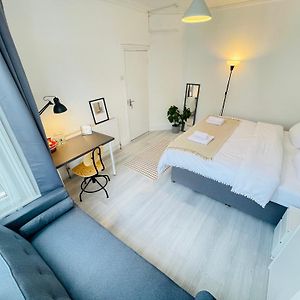 Leytonstone House - Sleepylodge